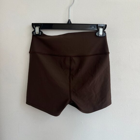 ALO Yoga Brown Shorts - Picture 3 of 3